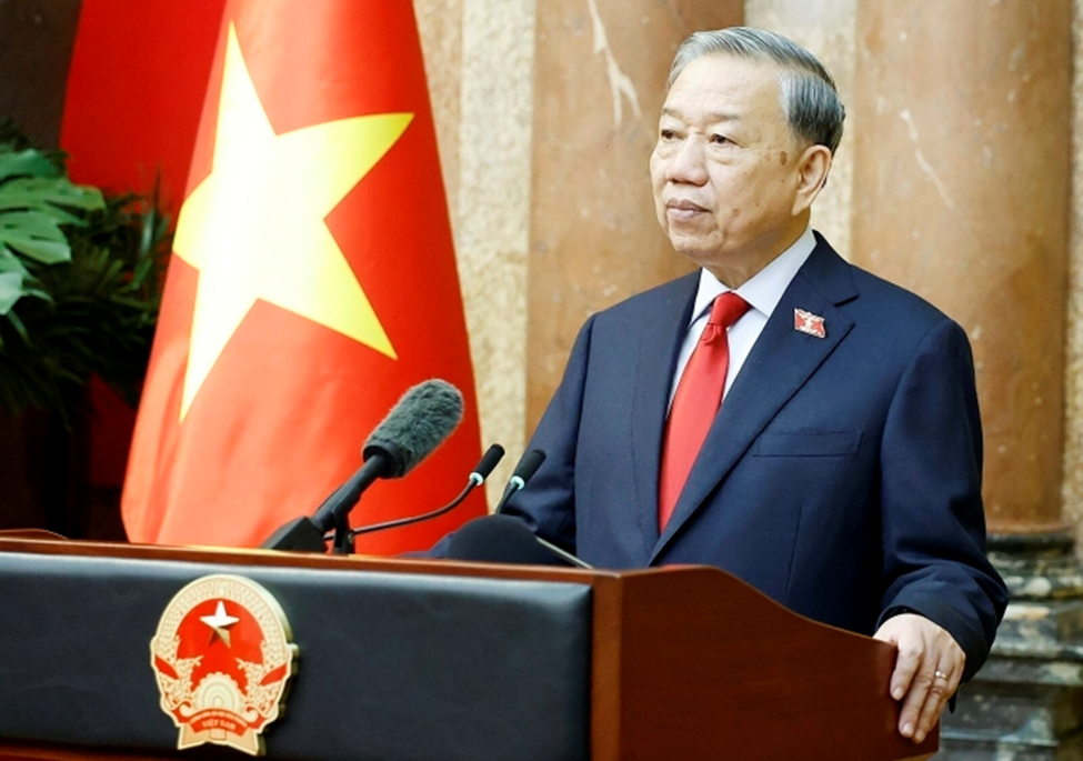 •	Tổng Bí thư Chủ tịch nước nêu 7 yêu cầu với Chính phủ 
•	yêu cầu của Tô Lâm với Chính phủ nhiệm kỳ 2026–2031 
•	tăng trưởng bền vững và chuyển đổi số Việt Nam 
•	cải cách thể chế và môi trường đầu tư 
•	kỷ luật kỷ cương và nâng cao năng lực thực thi 
•	Chính phủ kiến tạo vì dân 
•	gắn kinh tế với an ninh quốc phòng 
•	phát triển kinh tế Việt Nam 2026
